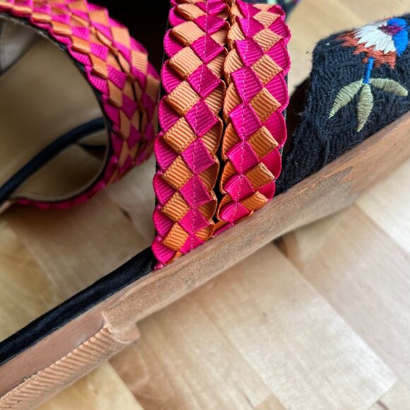 SIZE 38 7.5 8 Anthropologie Paz Boho Embroidered Woven Ribbon Black Mules Slides - Picture 4 of 11